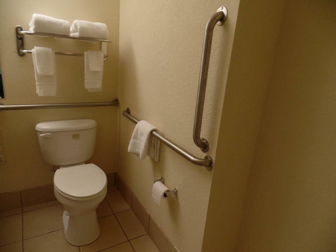 Home Inn & Suites Montgomery Luaran gambar